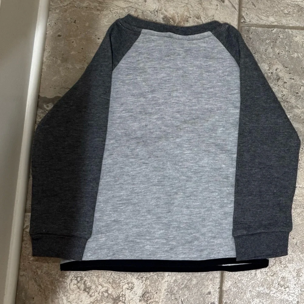 NWOT  size 2T Reebok Kids Gray and Green tracksuit Set